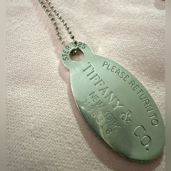 Tiffany & Co. Vintage Return to Tiffany 925 Silver Large Oval Dog Tag Necklace - Picture 3 of 5